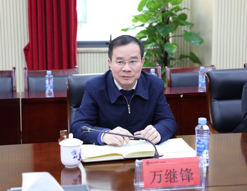 1.25学校纪委万书记一行来院-122_副本.jpg