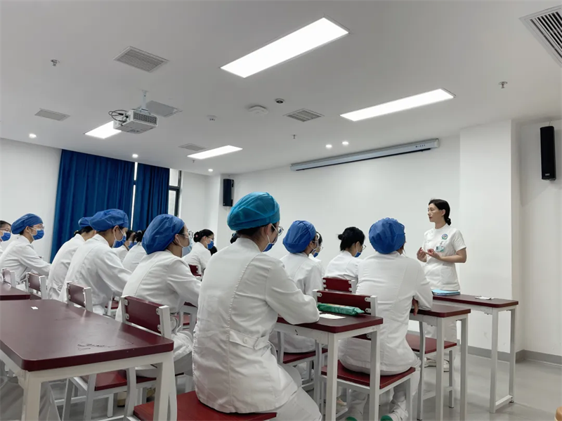 护理部举办2021级新入职护士OSCE护理技能考核.png